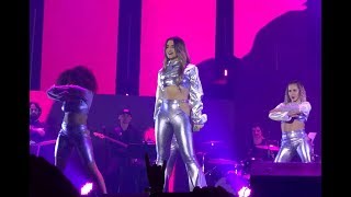 LOLA ÍNDIGO revienta el Palau Sant Jordi con su medley de MUJER BRUJA / YO YA NO QUIERO NA