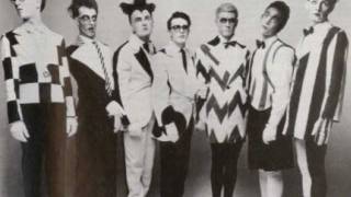 Split Enz - Live At The Cellar Door - 03 - Sugar And Spice - 7th March 1977