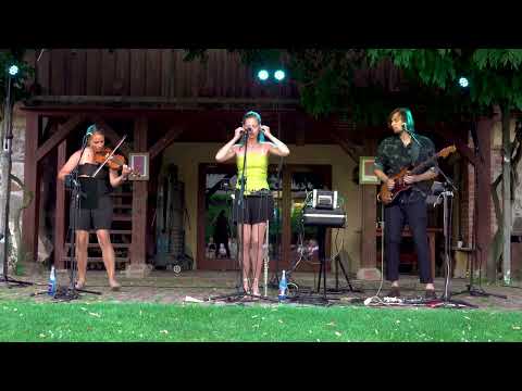 Ala Zastary feat. Maria Janicka - Usłyszałam