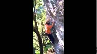 preview picture of video 'Filippo Canu  CLIMBING FREE SOLO'