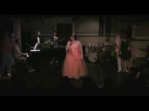 Graham-A-Rama X: 80's Prom Night - It Must Have Been Love