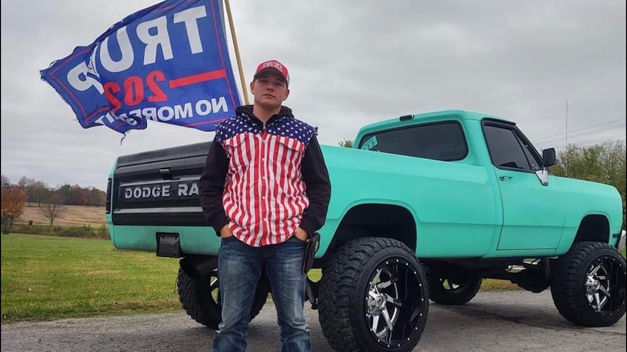 Full Tour of my 1993 Dodge 250 Mint Money!