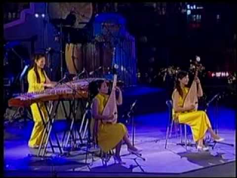 12 Girls Band -  Carnival (Live From Shanghai)