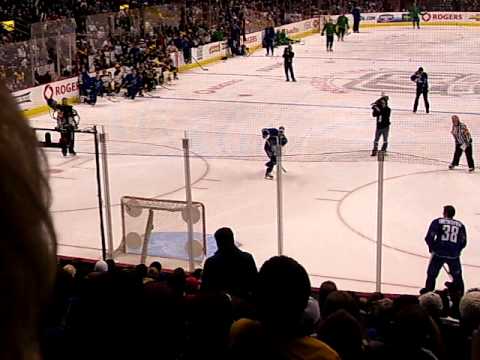 Canucks Superskills 2011: Accuracy shooting contest with Alex Burrows