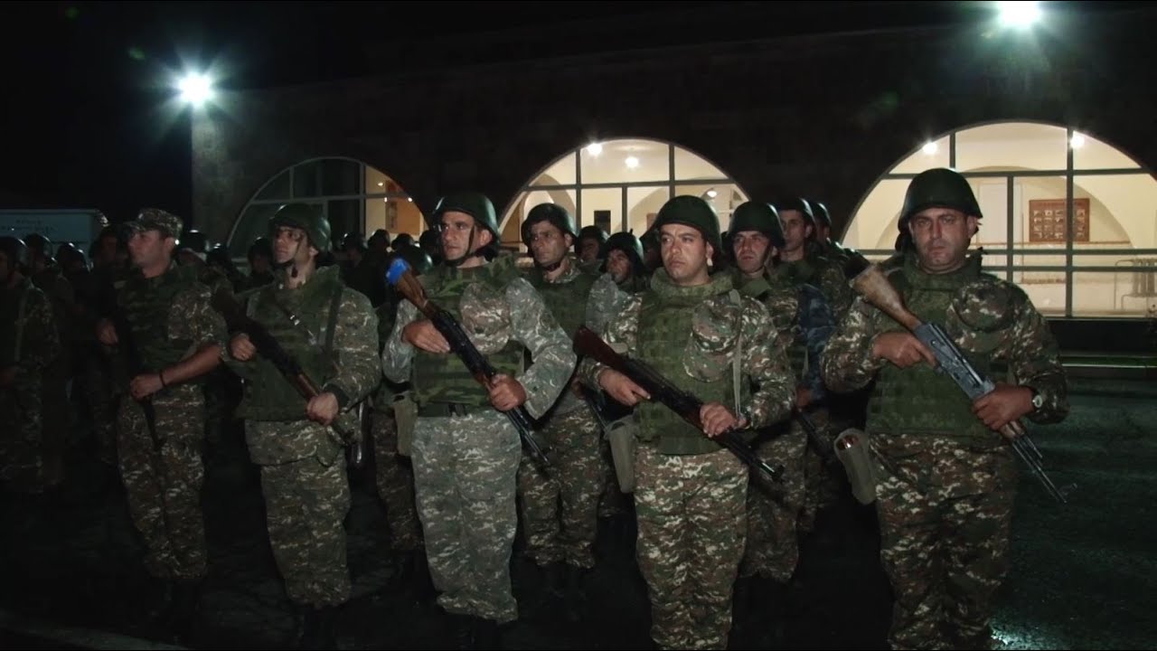 Մարտական հերթապահության մեջ աչքի ընկած մի խումբ ծառայողներ պարգևատրվել են