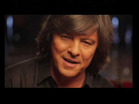 Luís Represas & João Gil  - Sisudo Amável [ Music Video]