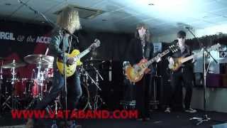 Virgil & the Accelerators,Aaron Keylock - Tore Down @ The Beaverwood