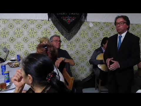 DINO SALGADO FADO, NO RESTAURANTE TÍPICO A VIELA , EM CAMPANHA , NO PORTO