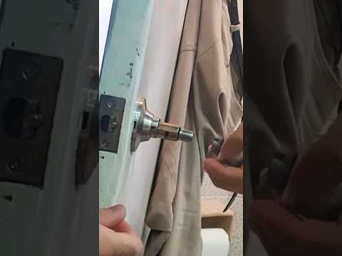 How to REMOVE a DoorKnob