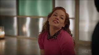 Zoey chante I Want You To Want Me