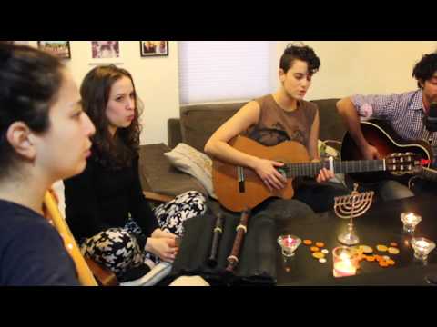 Banu Choshech -- Banot and Noah Aronson