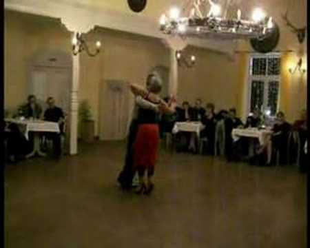  Christian Seyb  and  Helga Seyb  are  dancing  to  the  milonga  "  Milonga De Mis Amores  "