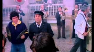 Download lagu LINO BANFI - LA LICEALE SEDUCE I PROFESSORI mp3