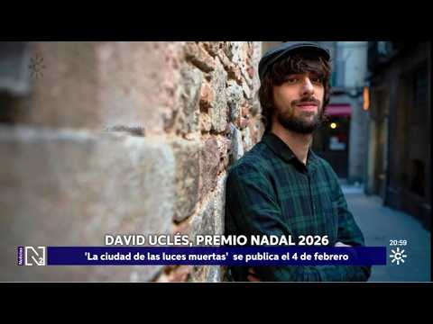 El escritor jiennense David Uclés gana el Premio Nadal