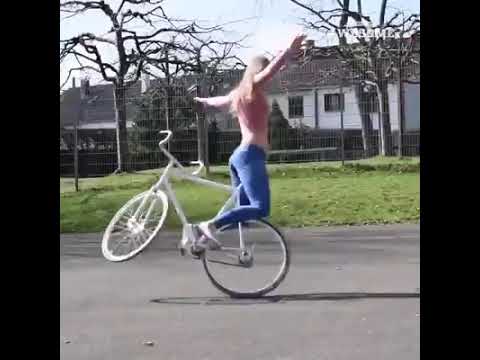 Amazing cycle girl stunt