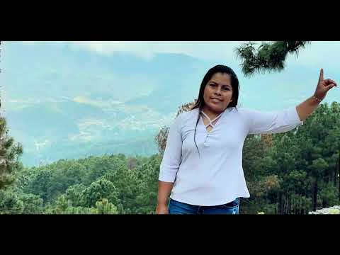 Chely y sus teclados.                                          Tema: Porqué te conocí 