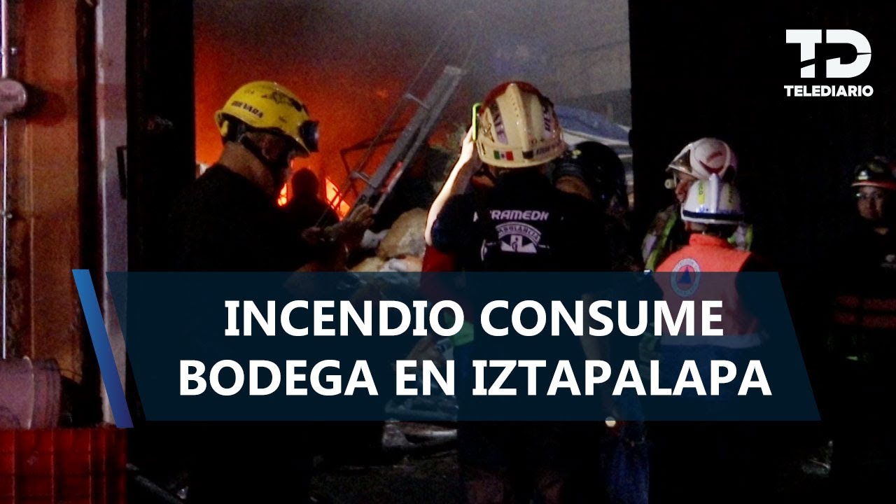 Se incendia bodega de reciclaje en Iztapalapa; bomberos acuden al lugar