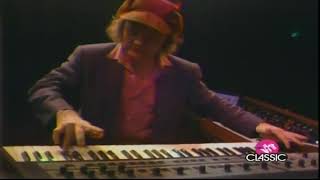 REO Speedwagon   Don&#39;t Let Him Go: (1981)  Music Video WIDESCREEN 720pipad