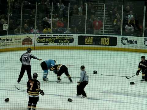 Justin Johnson vs Garet Hunt