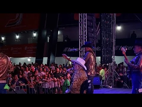 CATARINO LEOS EN VIVO EN LA TERRAZA PALACIO SULTAN