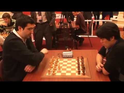 GM Kramnik (Russia) - GM Nakamura (USA) 2010