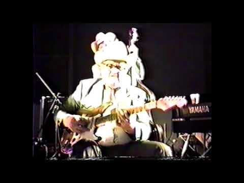 Bubbles in My Beer  Eldon Shamblin with the Texas Playboys