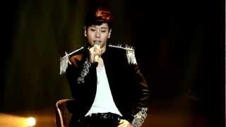 Park Hyo Shin 121229  The Wind is blowing /WAR IS OVER Concert