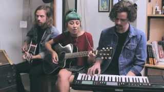 Jessica Hernandez &amp; The Deltas x &quot;Cry Cry Cry&quot; Unplugged - Steve Madden Music