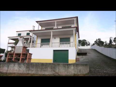 Nouvelle maison située à Usseira