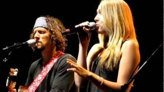 Jason Mraz - Beautiful Day in the Neighborhood, Fly Me to the Moon &amp; Lucky w/ Colbie Caillat