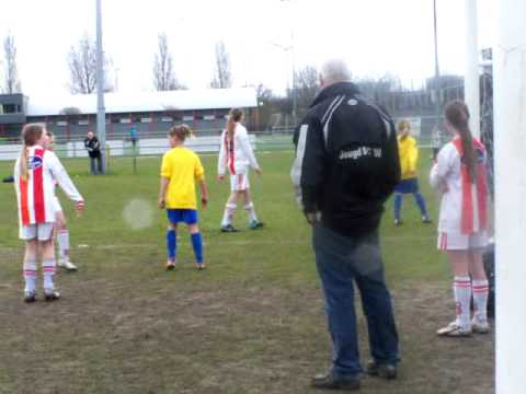 FC Zoetermeer Meiden D10M thuis tegen SVC'08 D3M op 260311