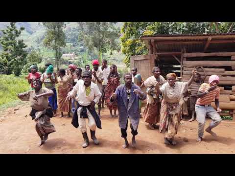 U Pigmejów w Ugandzie