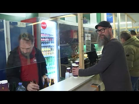 Kein Warten: Profi-Kantine für Basketball-Fans