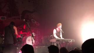 Smallpools - "Street Fight" at the state theatre 2015