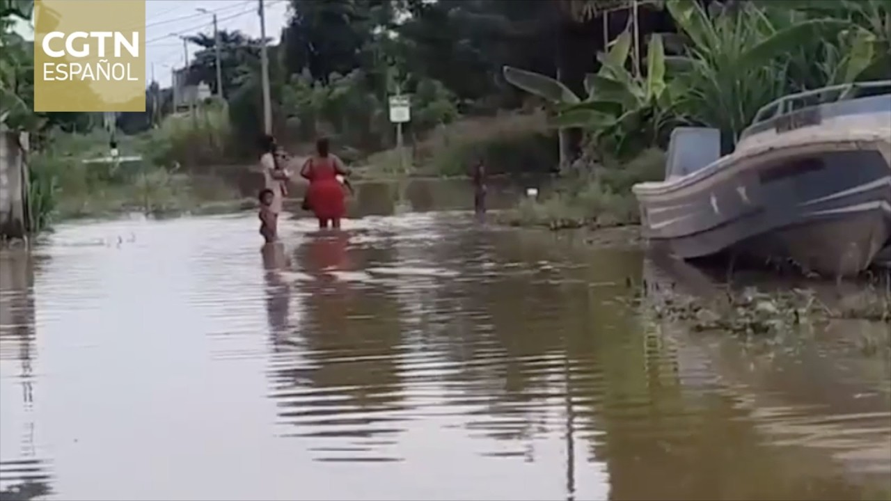 Fenómeno de El Niño causa estragos en las costas de Ecuador