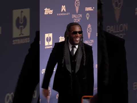 👋 Burna Boy est dans la place ! #ballondor #burnaboy