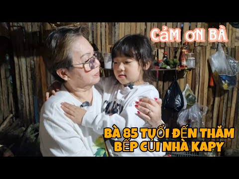 KAPY WELCOMES 85-YEAR-OLD LADY FROM AUSTRALIA TO VISIT WOOD STOVE