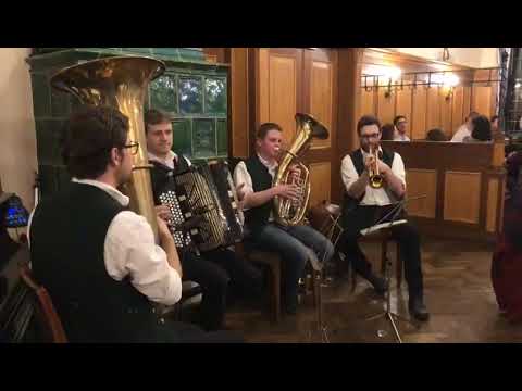 Die Obermüller Musikanten - Egerländer Musikantenmarsch (Bräustüberl, Hofbräuhaus München 09.02.20)