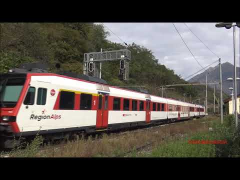 TRENO REGIONALE SVIZZERO IN TRANSITO VELOCE A PREGLIA. (VB) SAB. 10 - 10 - 2020