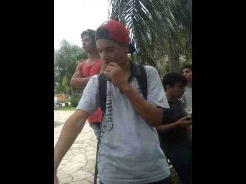 Rapeando En La Plaza 25 De Mayo