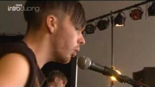 BBC Introducing: Minnaars - Are Lovers (Reading & Leeds 2009)