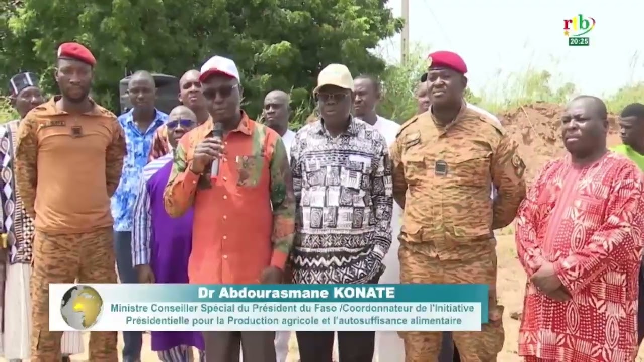 Souveraineté alimentaire : récolte de ses première productions de silures au Camp Naaba Koom II