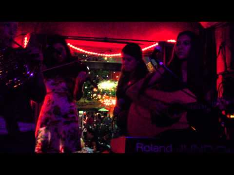 Julie Winn "Free" live at Half Lounge