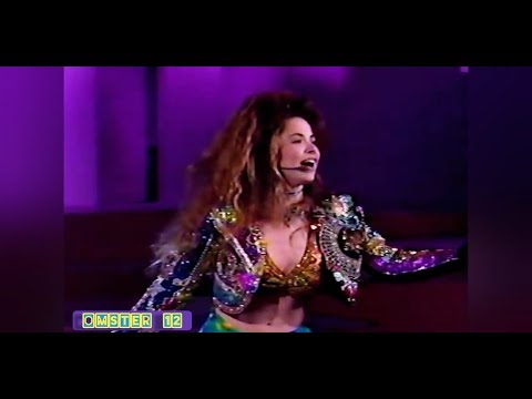 Videoclip de Un Día Más de Vida — Gloria Trevi