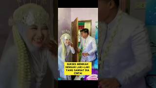 Download lagu momen lucu ketika pengantin wanita menyambut pengantin pria ‼️#ngakak #lucu #joget #pengantinviral mp3