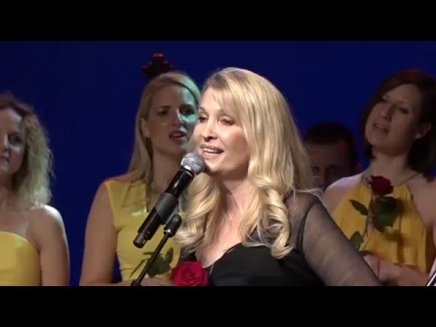 Kranjci in vsi nastopajoci - Venček ljudskih