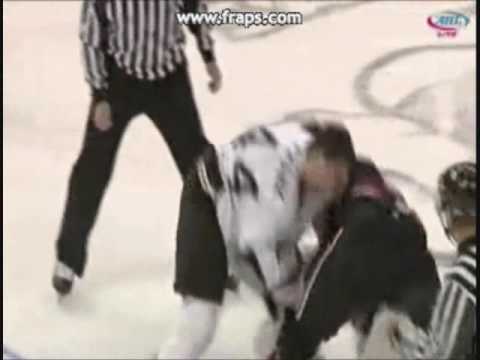 Jake Dowell vs Chris Frank
