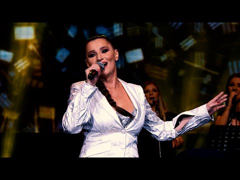 Mira Škorić - Manastir // koncert 30 godina karijere Sava Centar 2019