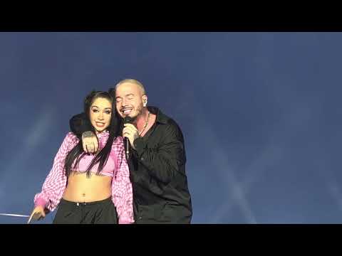 J Balvin, María Becerra - Que Más Pues (En Vivo Desde Flow Fest 2022)