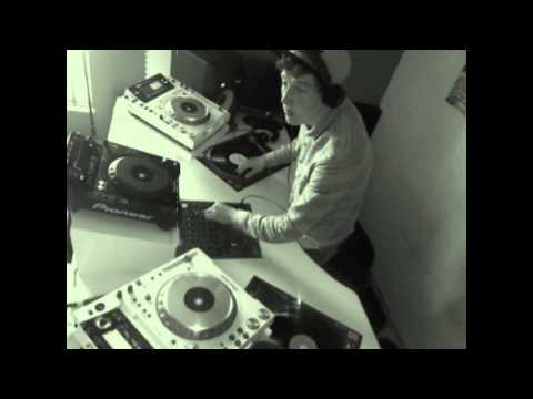 kosmetik video @ Squire Sound - dj studio brighton